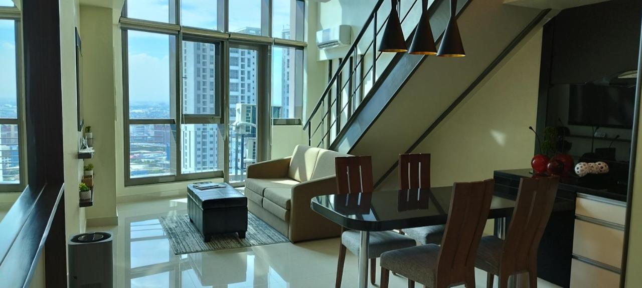 KL Executive Greenbelt  Manila Exterior foto