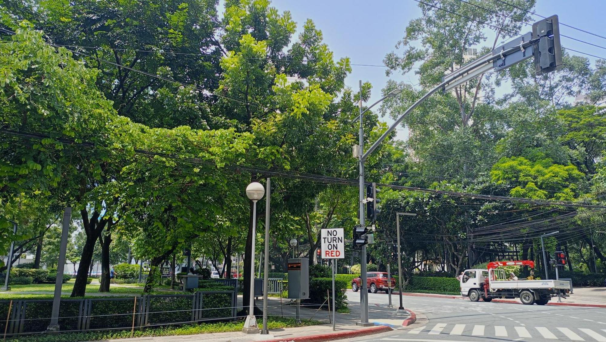 KL Executive Greenbelt  Manila Exterior foto