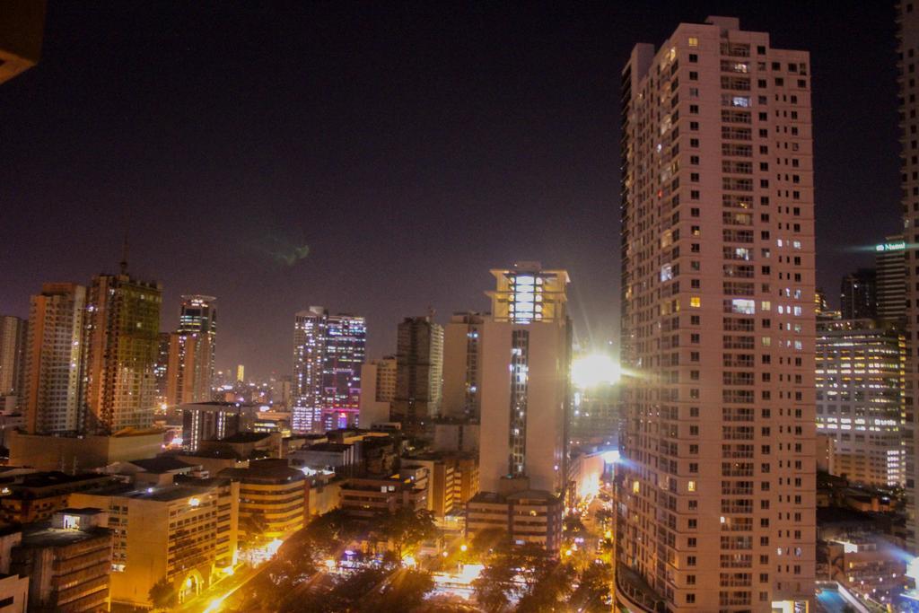 KL Executive Greenbelt  Manila Exterior foto